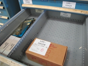 LISTA HEAVY DUTY 10-DRAWER PARTS CABINET W/ CONTENTS (W-44) LOADING & HANDLING FEE $25-